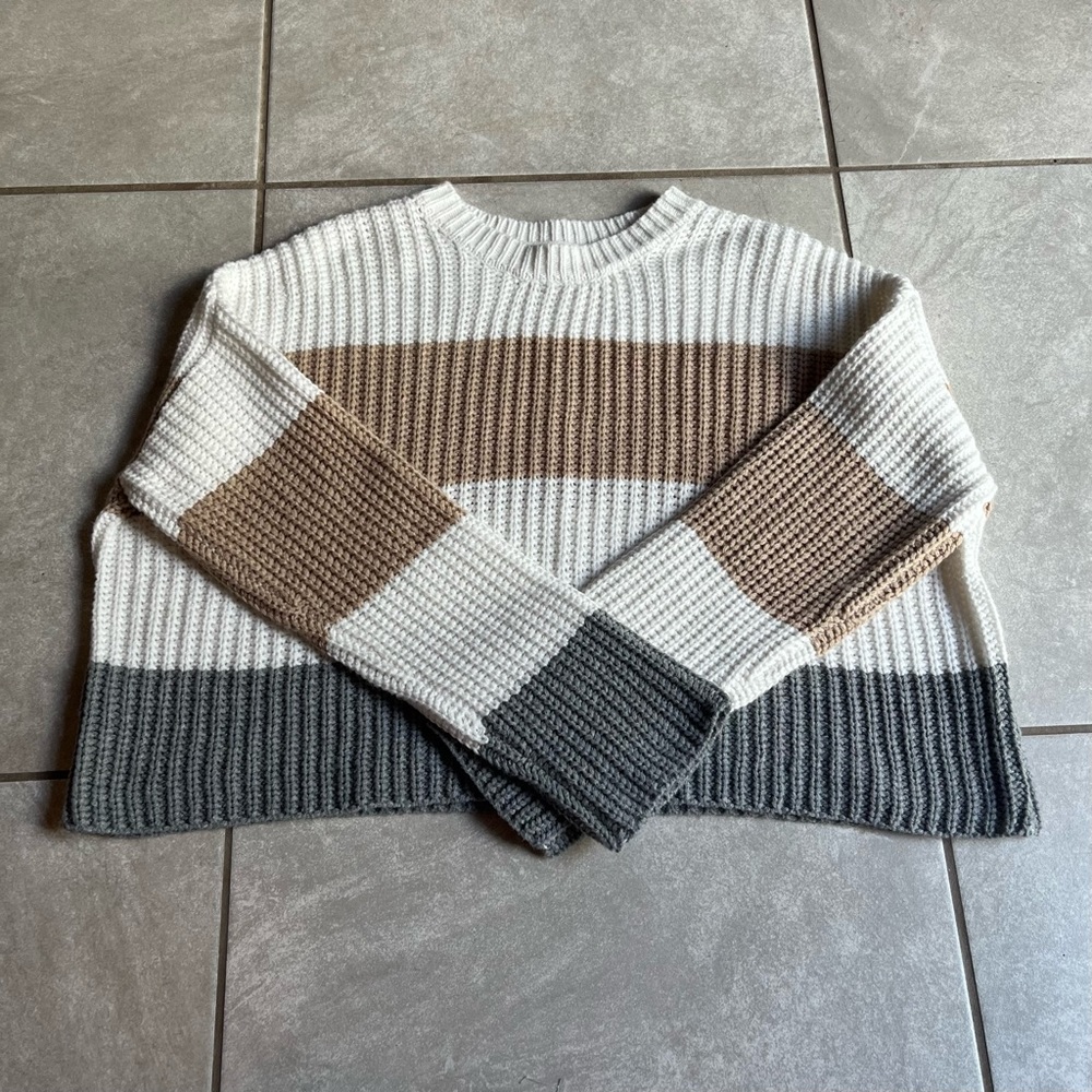 Moon & Madison knitted sweater